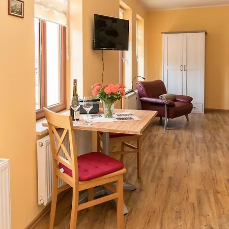 Weingut Pawis Apartament Freyburg