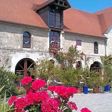 Weingut Pawis Apartament Freyburg