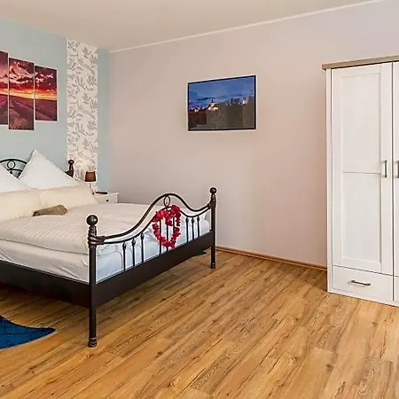 Weingut Pawis Apartament Freyburg